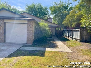 Building Photo - 14418 Waddesdon Bluff