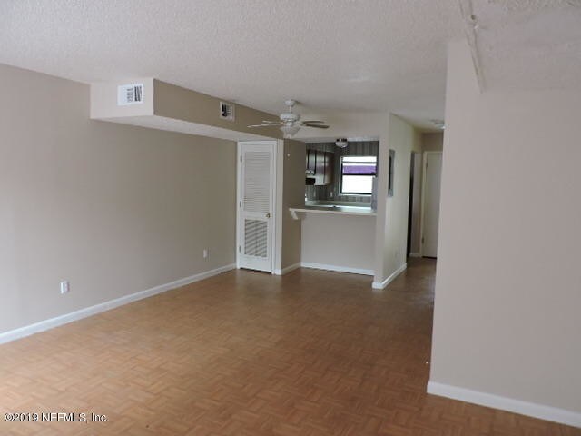 Building Photo - 1357 Kingsley Ave