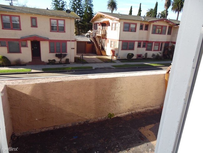 Foto del edificio - 3317 W 17th St