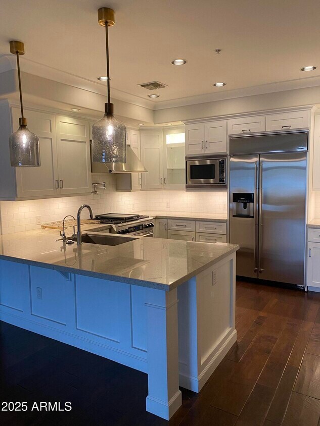 Foto principal - 4909 N Woodmere Fairway