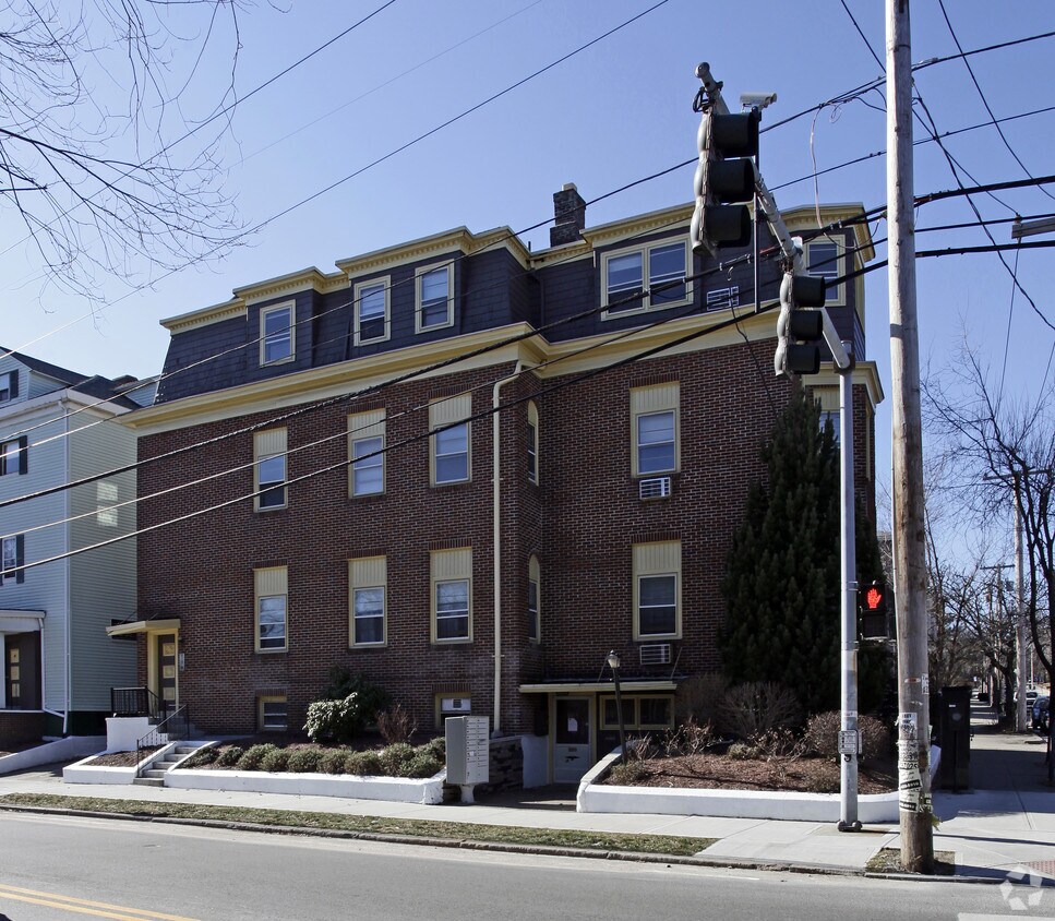 Foto del edificio - 201 Waterman St