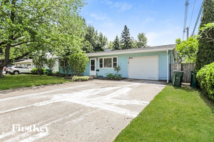 Primary Photo - 18705 Ash Dr