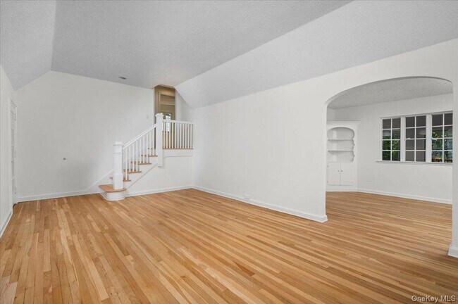 Foto del edificio - 115 Coolidge Ave