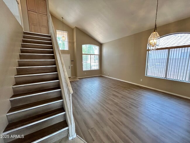 Building Photo - 8239 W Voltaire Ave