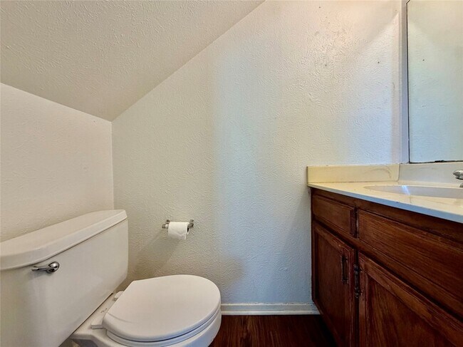 Building Photo - 3311 Fallmeadow St