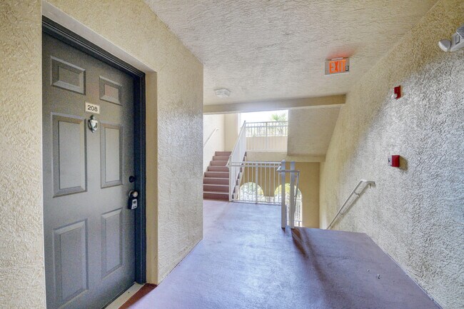 Building Photo - 6559 Emerald Dunes Dr