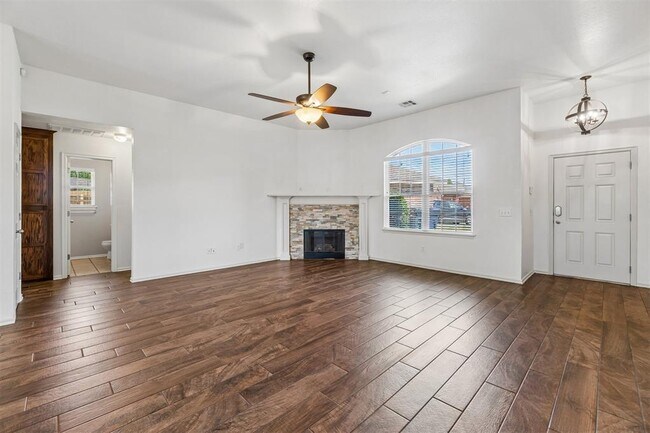 Building Photo - 15921 Katie Ridge Dr