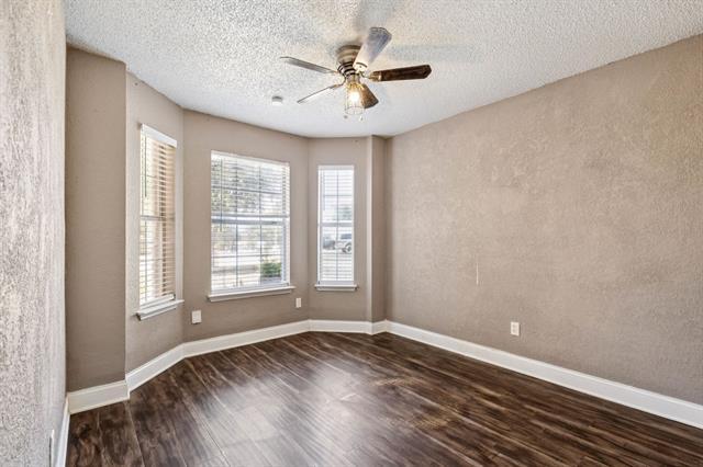 Foto del edificio - 4673 Feathercrest Dr