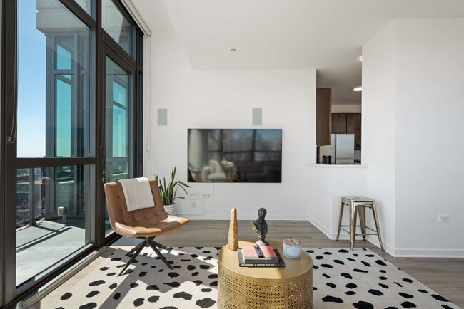 Foto del edificio - 365 N Halsted St