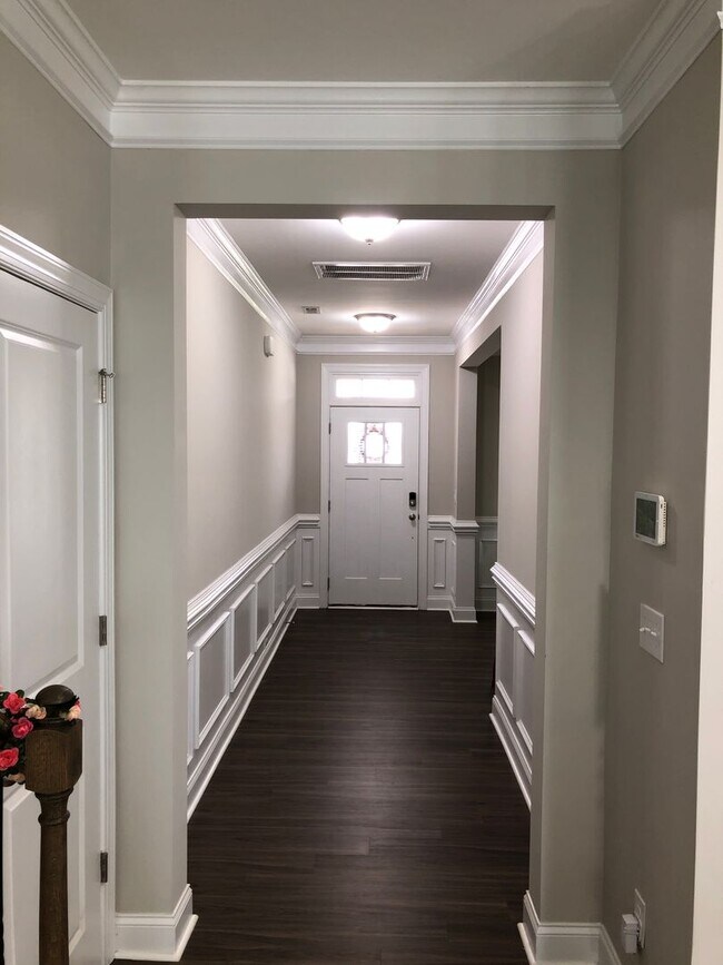 Foto del edificio - Lake Front Community 4 bed, 3 bath