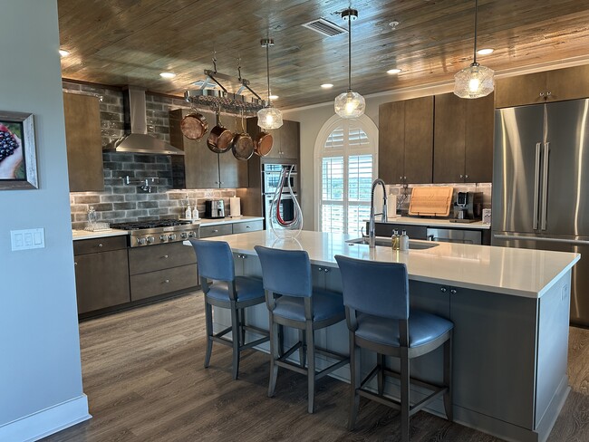 Building Photo - 600 Ponte Vedra Blvd