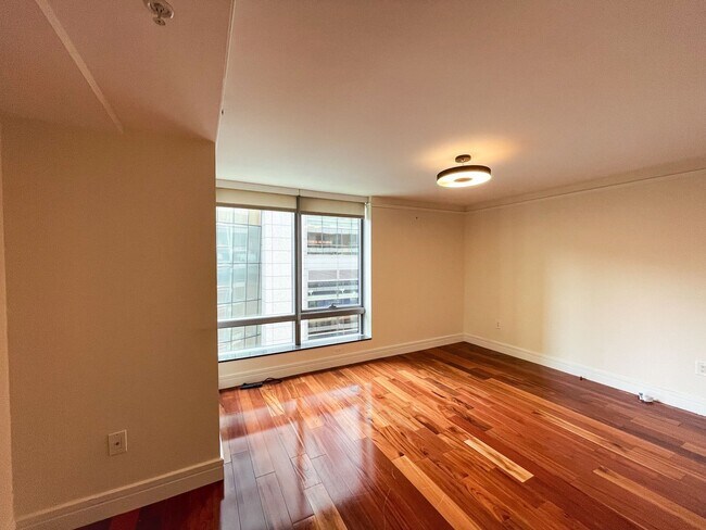 Building Photo - 3 Avery St