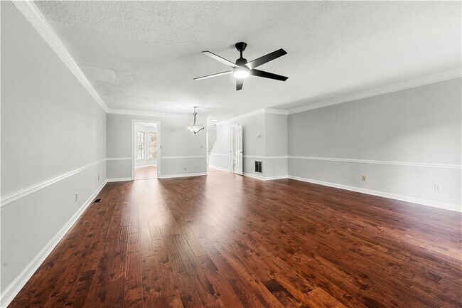 Foto del edificio - 1100 Magnolia Way SE