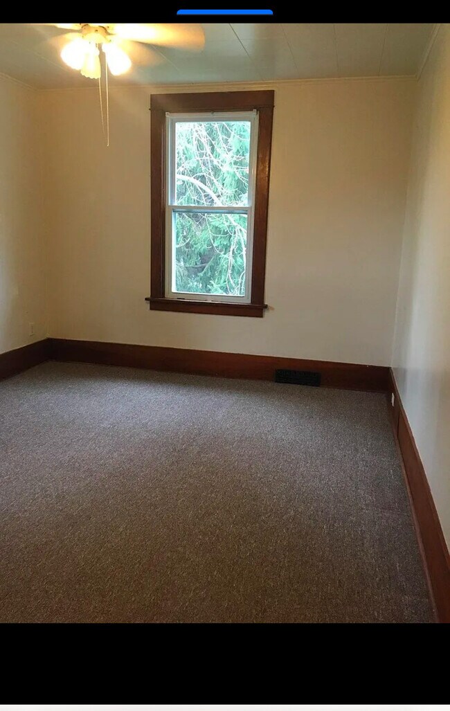 Foto del edificio - 876 Yale Ct