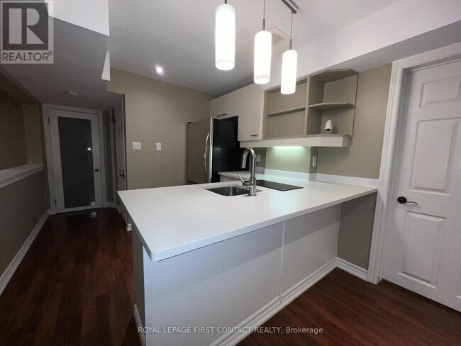 Photo du bâtiment - 27 Thackeray Crescent