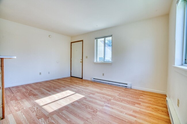 Building Photo - 3500 Hayden Pl