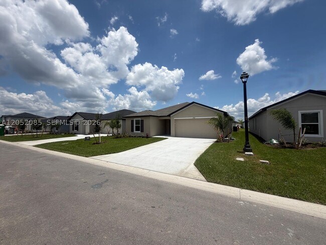 Foto del edificio - 17332 Cantu Ct