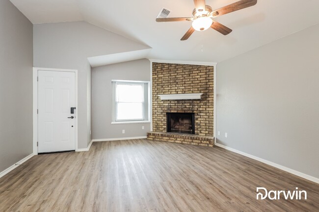 Building Photo - 2136 Meench Drive, Moore, OK 73170