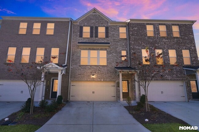 Foto del edificio - 3447 Hidden Valley Cir