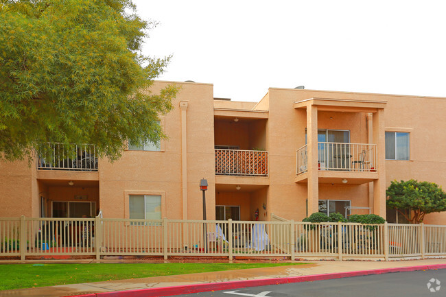 Foto del edificio - Council House Apartments