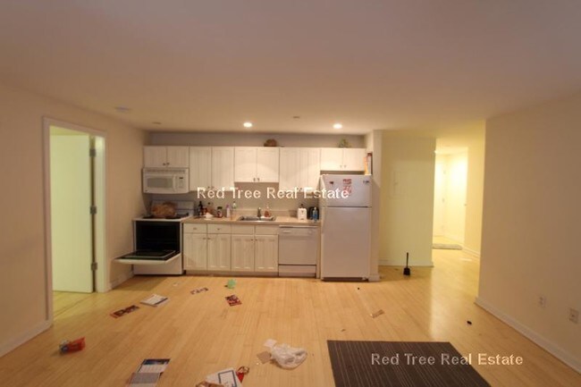 Building Photo - 40 Boylston St