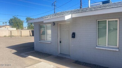 Building Photo - 2142 E Taylor St