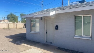Building Photo - 2142 E Taylor St