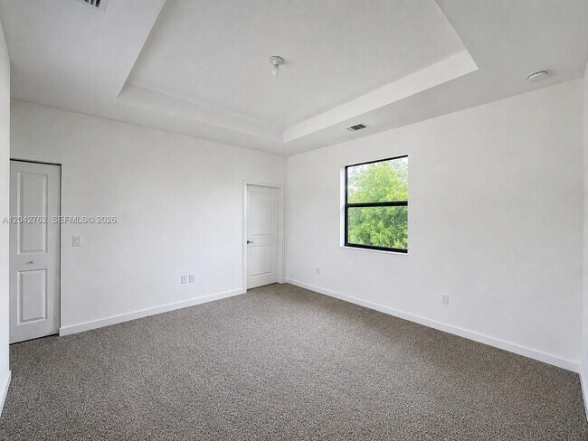 Foto del edificio - 307 NE 208th Terrace
