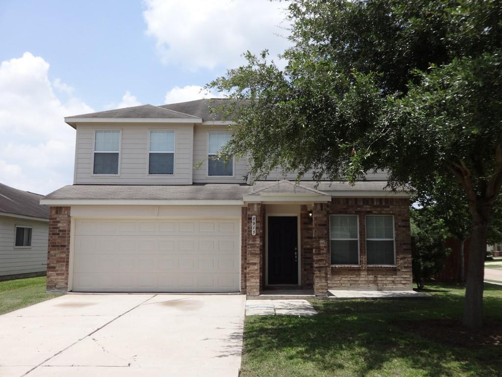 Primary Photo - 8915 Chisholm Wood Ln
