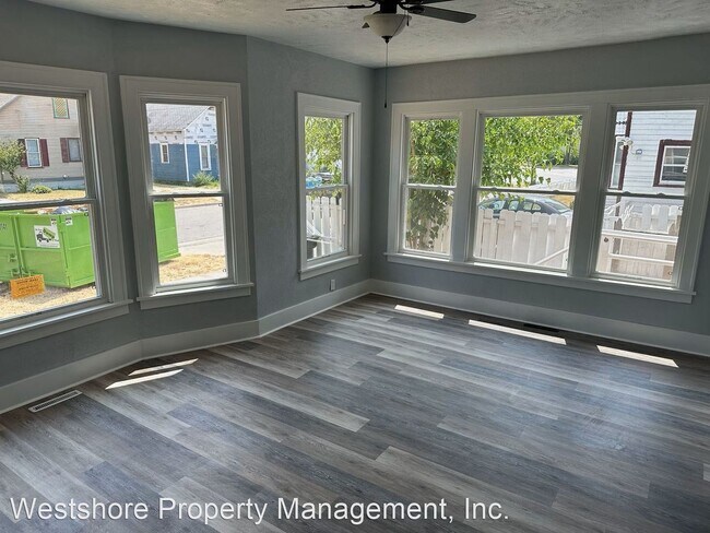 Building Photo - 3 br, 1 bath House - 22 E Isabella Ave