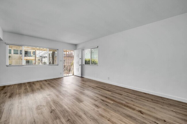 Foto del edificio - 317 2nd St.