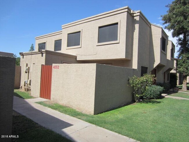 Foto del edificio - 4052 W Mesquite Ln