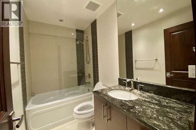 Photo du bâtiment - 4467 W 7th Ave