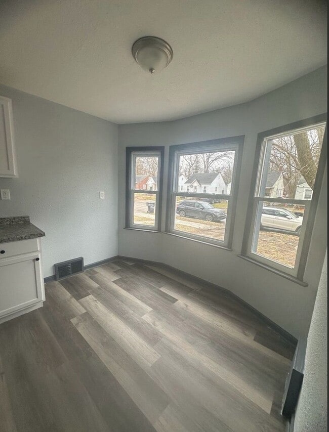 Foto del edificio - Cute 2 bedroom located on Detroit's West side.