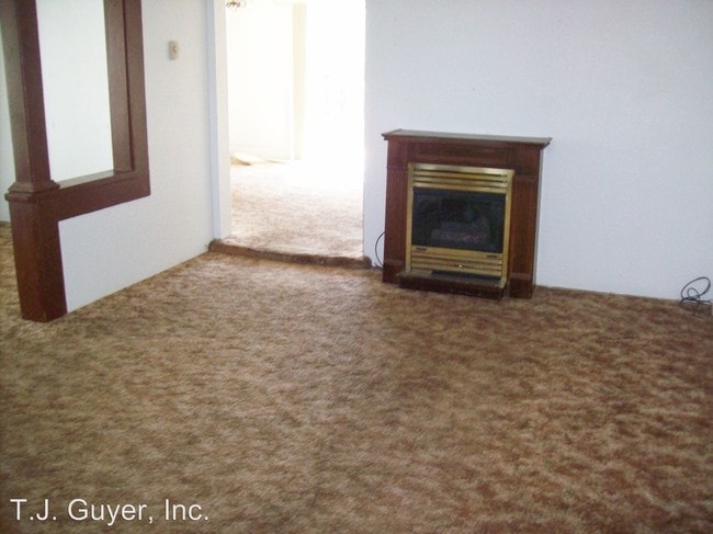Building Photo - 657 SW Chehalis Ave