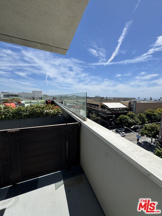 Foto del edificio - 1453 3rd Street Promenade