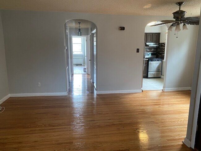 Living and Dining - 6621 N 2nd St