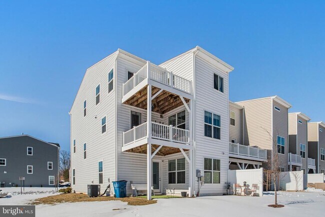 Foto del edificio - 12950 Blue Sky Pl