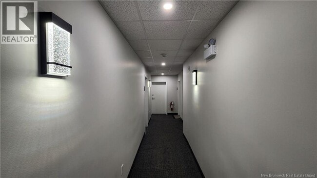 Building Photo - 227 River Valley Dr