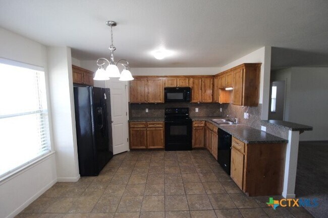 Foto del edificio - 2813 Settlement Rd