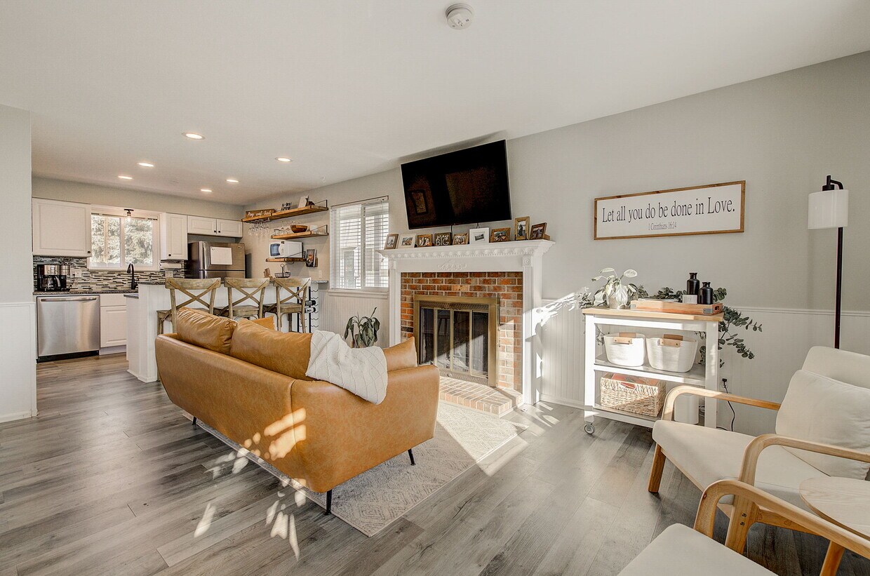 Foto principal - 8107 W 54th Pl