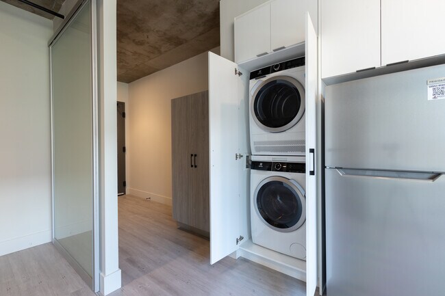 Photo du bâtiment - Hillside Apartments