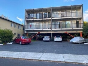 Building Photo - 360 Jean St