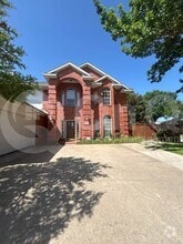 Building Photo - 402 Baltusrol Cir