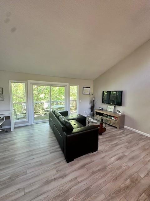 Building Photo - 31 Estes Dr