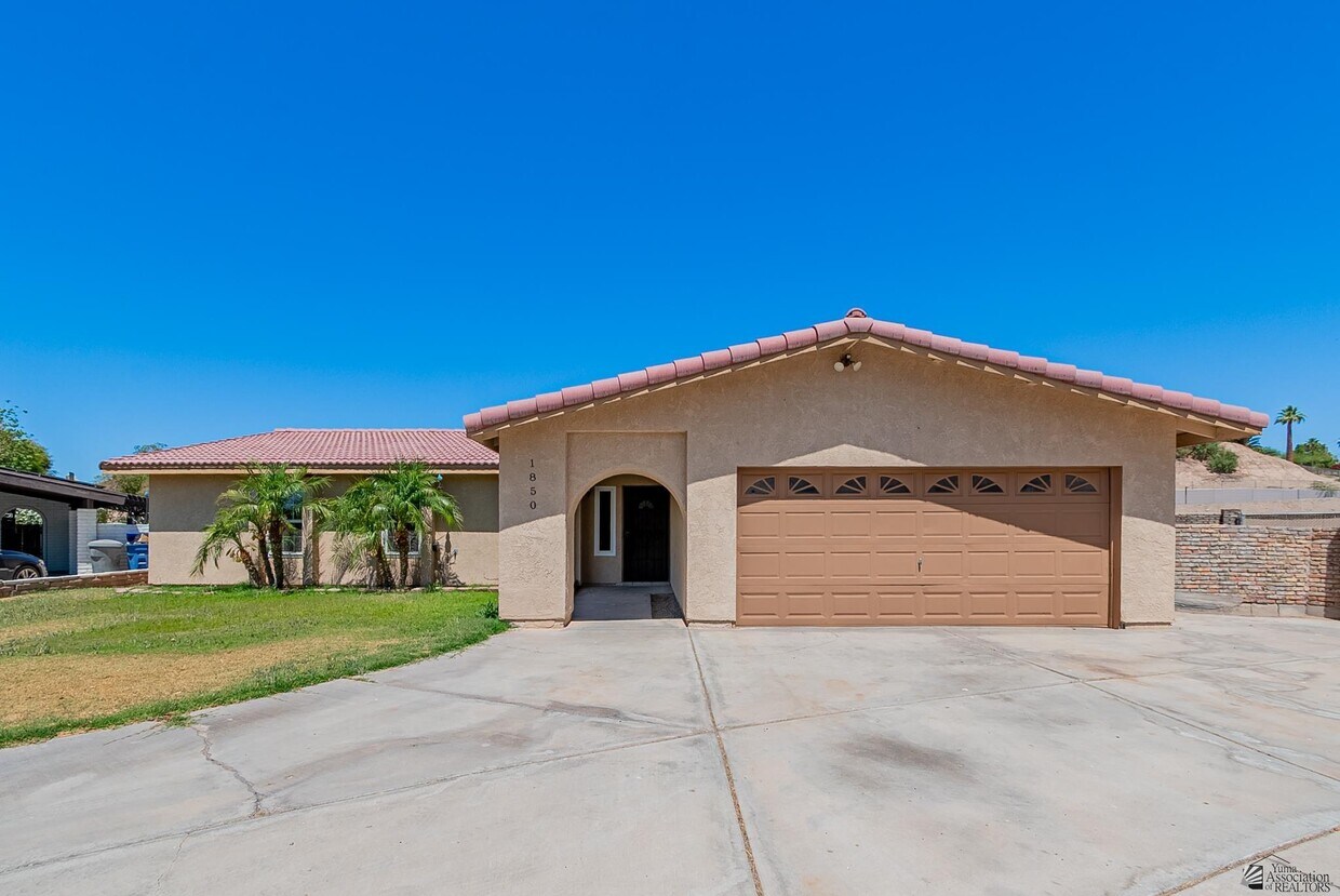 Foto principal - 1850 W 15th Ln