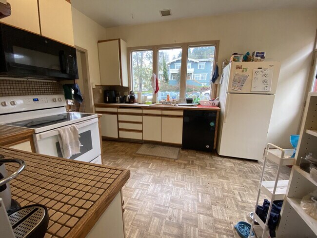 Foto del edificio - 825 N Garden St