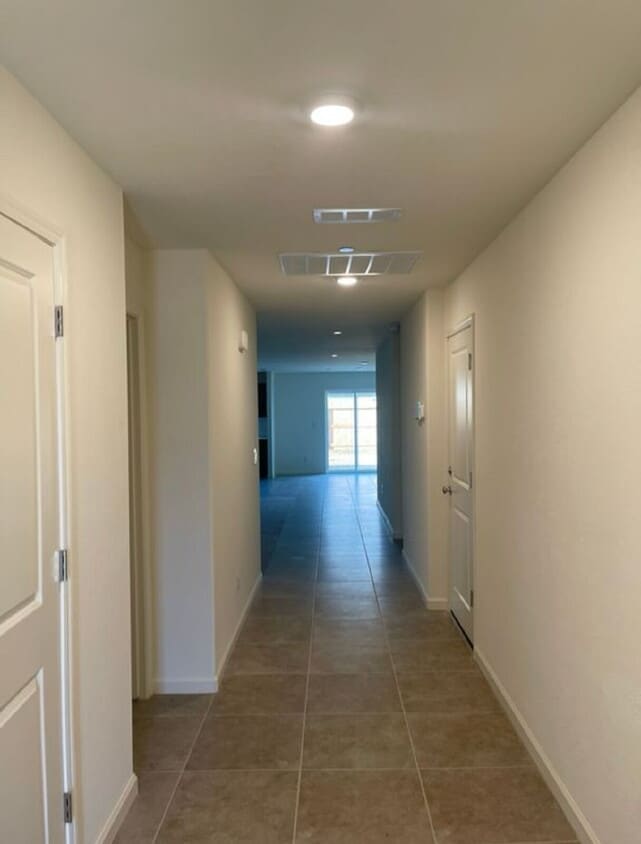 Primary Photo - Spacious 4-Bedroom Home in Desirable North...