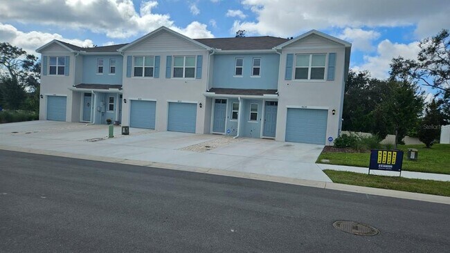 Foto del edificio - 4649 Pleasant Ave
