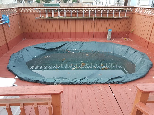 Foto del edificio - 122 Sommer Ave